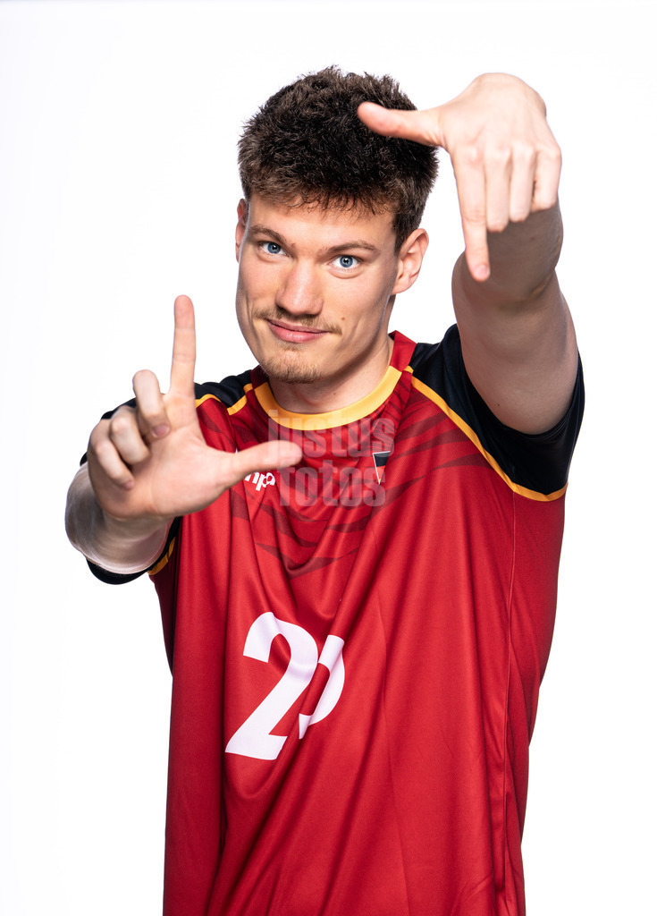 Volleyball | Männer | Portraittermin | Pressetermin | Nationalmannschaft | 12.05.2024 | Lukas Maase Portrait