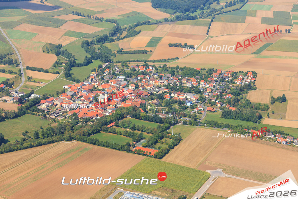 Luftbild von Lendershausen Hofheim-in-unterfranken - Luftaufnahme wurde 2015 von https://frankenair.de mittels Flugzeug (keine Drohne) erstellt - die Geschenkidee