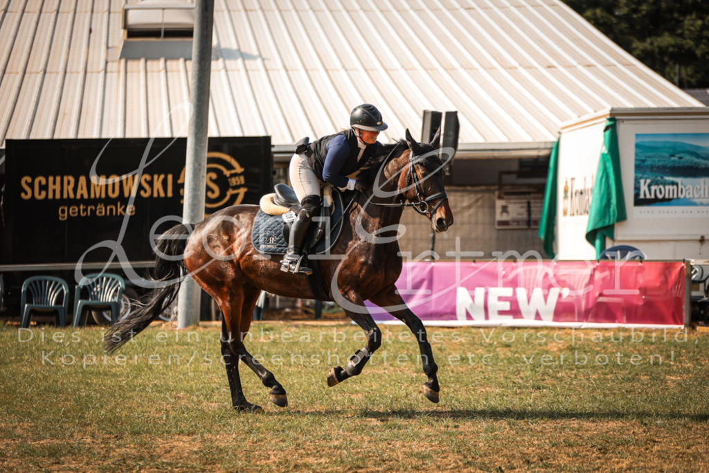 13.FrPfA00127 | Leoni Ertmer Photography - Realisiert mit Pictrs.com