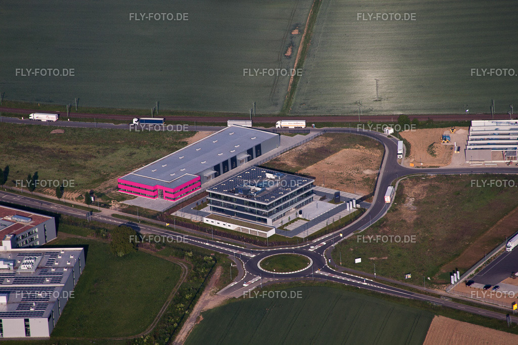 Industrie- und Gewerbegebiet Nord mit DBK David + Baader GmbH | Luftbild: Industrie- und Gewerbegebiet Nord mit DBK David + Baader GmbH in Rülzheim im Bundesland Rheinland-Pfalz in Deutschland. Foto: IMG_64936.jpg vom 18.05.2014 durch Werner Riehm/FLY-FOTO.de - Realisiert mit Pictrs.com