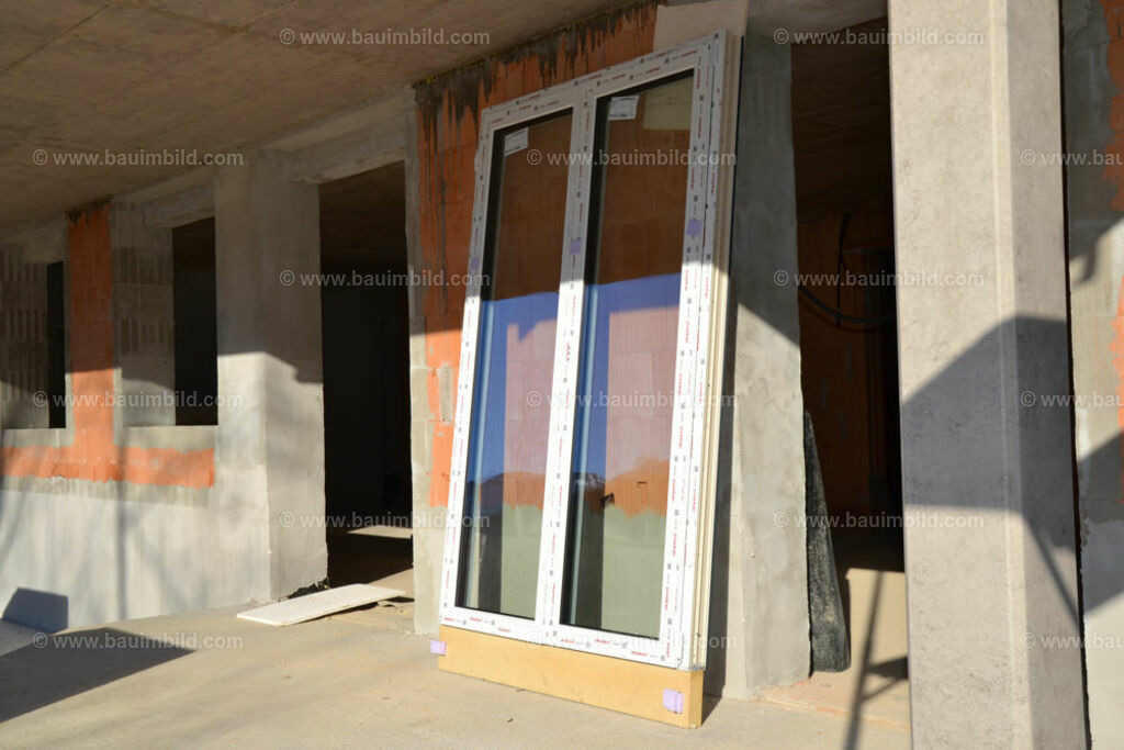 bib-lg14-fenster-0005 | Nach LV-Leistungsgruppen sortierte Detailfotos über den Bau eines Hauses. Alle Hausbau-Bilder direkt vom Urheber und Autor der Website Haus-Selber-Bauen.com