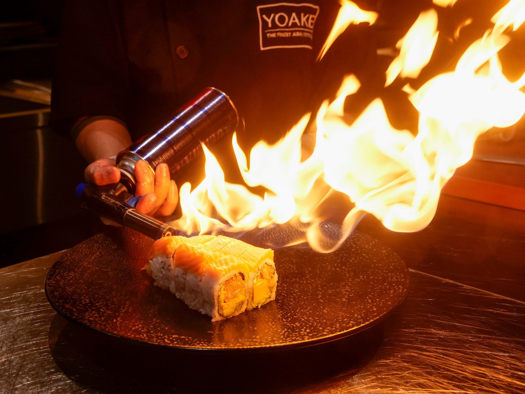 Yaoke | Ludwigsburg - Neueröffnung des asiatischen Restaurants " Yaoke " im alten Gasthof Waldhorn gegenüber vom Schloss. - Realisiert mit Pictrs.com