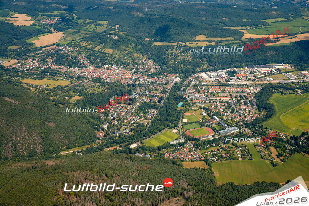 Das Luftbild zeigt :  Bad Blankenburg - Die Luftaufnahme wurde 2024 vom UL-Flugzeug aus erstellt ( keine Drohne ) - Hochauflösende Luftaufnahme - Für grossformatige Ausdrucke geeignet. Die Geschenkidee !Mit Lizenz und Bildrechte bestellbar