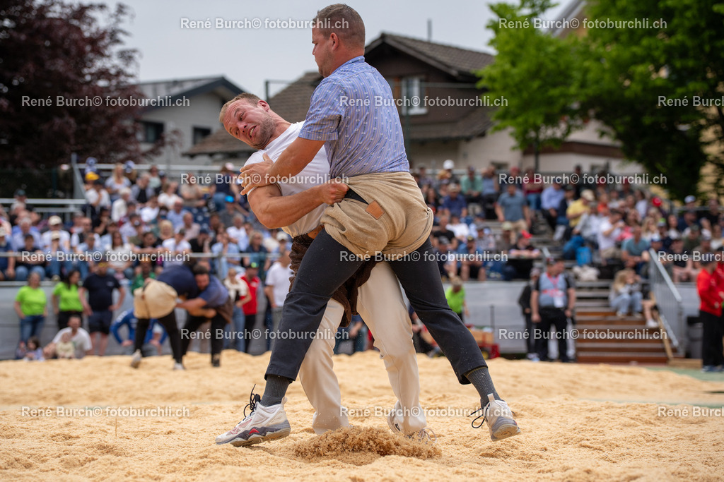 BUR03065 | René Burch leidenschaftlicher Fotograf aus Kerns in Obwalden.  Hier finden sie Sport, Landschaft und Natur Fotografie.
 - Realisiert mit Pictrs.com
