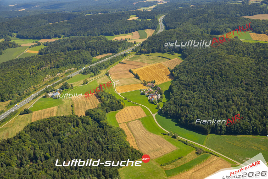 Das Luftbild zeigt : Schwend Birgland - Die Luftaufnahme wurde 2024 vom UL-Flugzeug aus erstellt ( keine Drohne ) - Hochauflösende Luftaufnahme - Für grossformatige Ausdrucke geeignet. Die Geschenkidee !Mit Lizenz und Bildrechte bestellbar