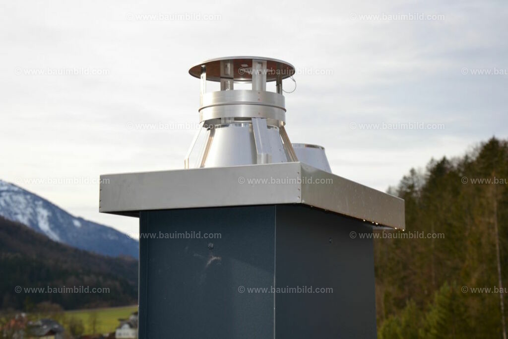 bib-lg08-schornstein-0076 | Nach LV-Leistungsgruppen sortierte Detailfotos über den Bau eines Hauses. Alle Hausbau-Bilder direkt vom Urheber und Autor der Website Haus-Selber-Bauen.com