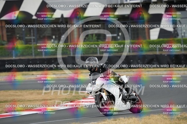 2025_07_07_PBK_11323 | Sportfotografie; SlowMotion; Video; Rennstrecke; Hafeneger; RSE; Speer; Trackday; Motorsportarena; Hockenheimring; Brno; Most; Barcelona; Valencia, Benny; Kaetzmer;