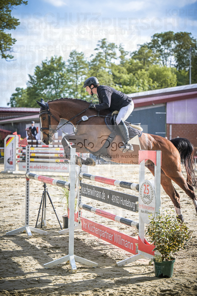 DOS_3532 | Entdecke hochwertige Reitturnierfotos von Foto Oger. Professionell, emotional und authentisch – jetzt Lieblingsmomente im Shop bestellen. - Realisiert mit Pictrs.com