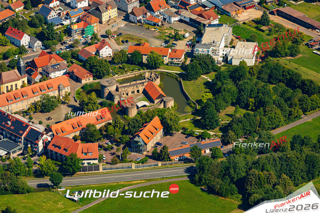 Schrägluftbild  Schlosspark  Friedewald - Das Luftbild wurde 2025 vom UL-Flugzeug heraus erstellt (ohne Drohne- keine Drohnenaufnahme ) - Hochauflösende Luftaufnahme -Nicht vergleichbar mit Google Maps oder Satelittenbilder- Die Geschenkidee !Mit Lizenz und Bildrechte bestellbar