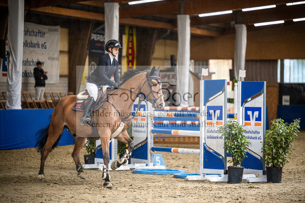 DOS_1897 | Entdecke hochwertige Reitturnierfotos von Foto Oger. Professionell, emotional und authentisch – jetzt Lieblingsmomente im Shop bestellen.Deutschlandweite Turnierfotografie. - Realisiert mit Pictrs.com