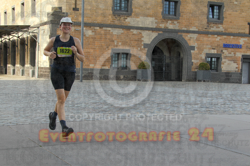 250920_1542_EV4_9473 | Sportfotografie im Rhein-Sieg Kreis, Köln, Bonn, NRW, Rheinland Pfalz, Hessen, etc. Unser Tätigkeitsfeld umfasst den Laufsport vom Volkslauf über den Marathon, Duathlon, Triathon bis zum Ultralauf wie Kölnpfad Ultra oder Schindertrail.