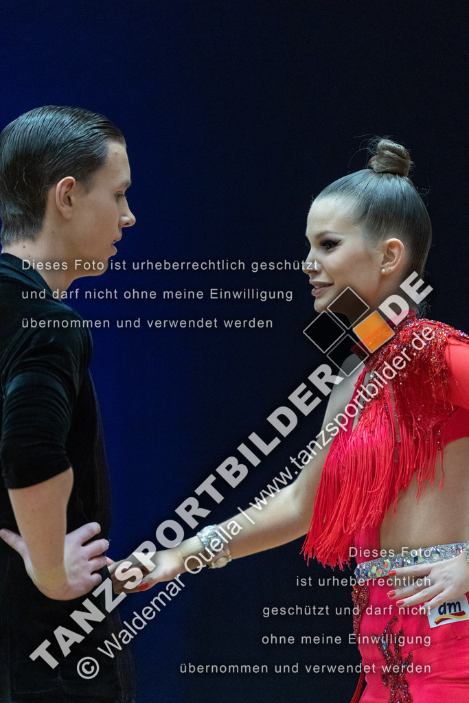 20230115-01588 | Hier finden Sie Tanz Bilder vom Latein und Standard Formationen tanzen. Sportbilder vom Tanzsport. Schöne Fotos und von Weltmeisterschaft, Europameisterschaft, Bundesliga, Regionalliga, Oberliga und Landesliga sowie von GOC Stuttgart, DanceComp, WM Bremen