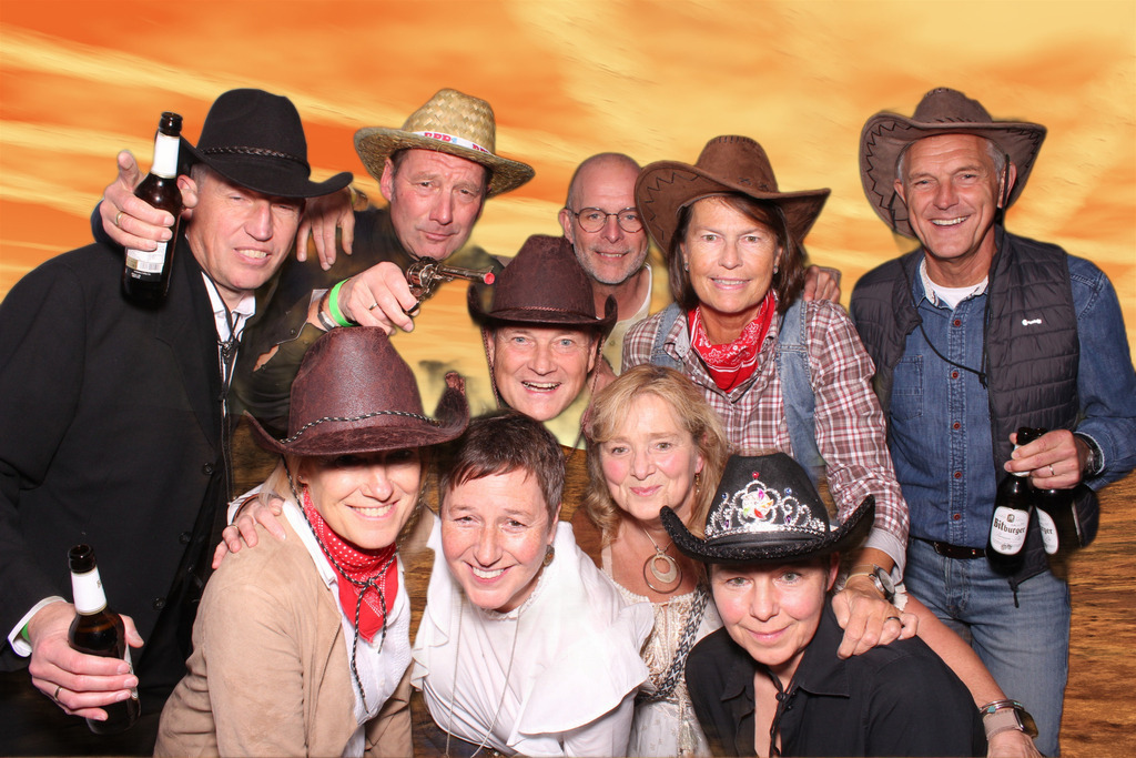 top-top.de-251025-0082 | Foto, Video, Fotografie, Videografie, Fotobox, DJ, Discjockey, Musik, Musikbox, Veranstaltung, Photobooth, Amazon, Ebay, Buchtipp, Bestseller, Autor, Verlag, Buch, Wesel, Hamminkeln, NRW, Dinslaken, Rees, Drohne, Hochzeit, Party, Fotobox, Wesel, Fotograf