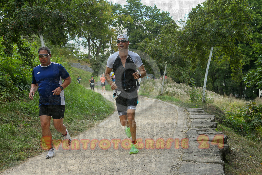 250824_1406_EX1_4980 | Sportfotografie im Rhein-Sieg Kreis, Köln, Bonn, NRW, Rheinland Pfalz, Hessen, etc. Unser Tätigkeitsfeld umfasst den Laufsport vom Volkslauf über den Marathon, Duathlon, Triathon bis zum Ultralauf wie Kölnpfad Ultra oder Schindertrail.