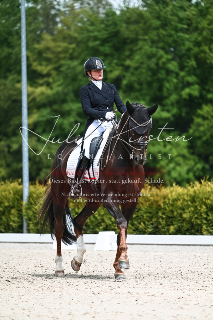 20230514_JK-Röhrsdorf-21-129 | Pferde- und Turnierfotografie in Westsachsen. Pferdeportraits, Auftragszeichnungen und intuitive Kunst.