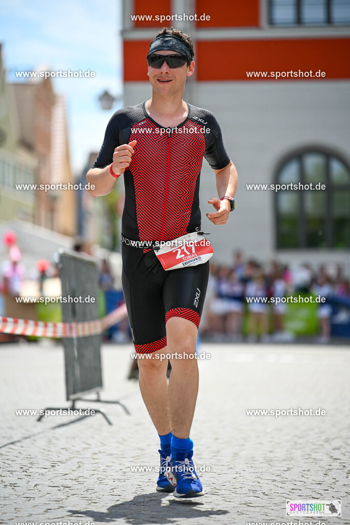 SZI_7757 | Stadttriathlon Erding 2025. #yourpictrs #sportshot_your_pictrs @Sportshotphotography #stadttriathlonerding Copyright: www.sportshot.de