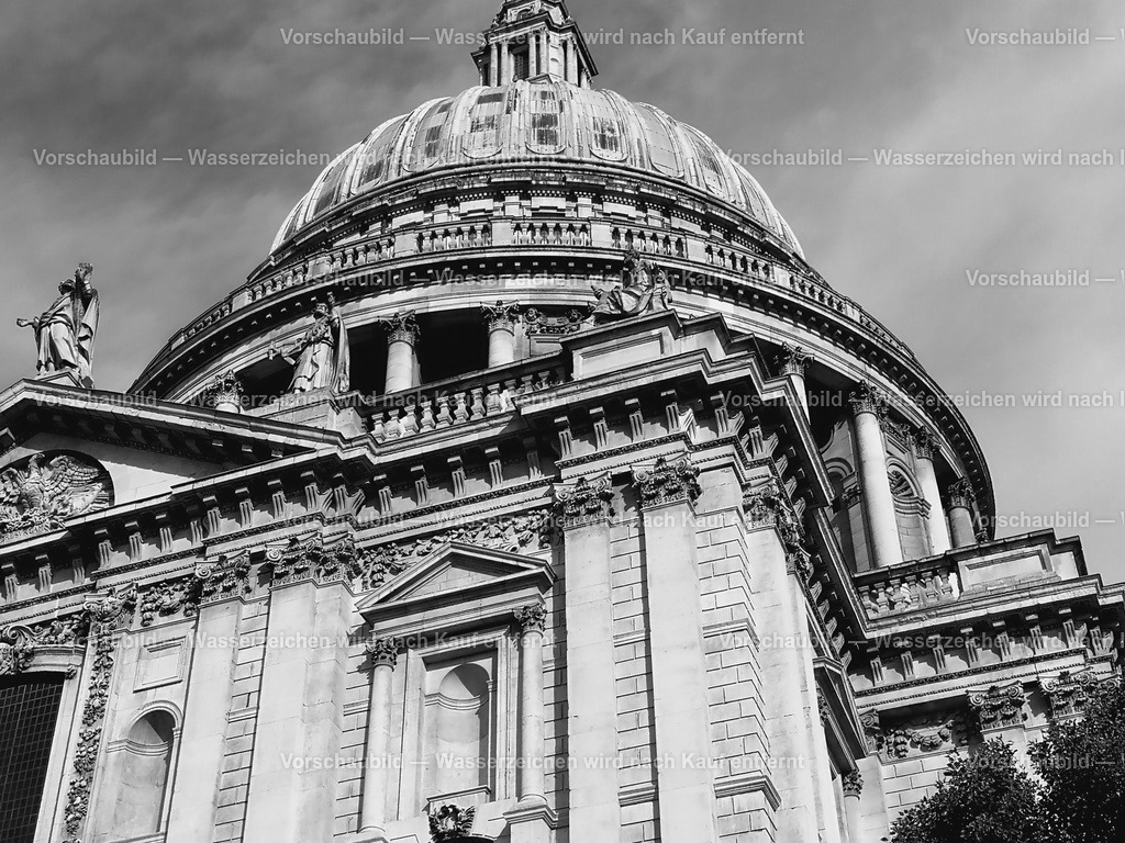 london-st_paul | online Fotogalerie mit schwarz-weiß Fotografien und Shop für zeitlose  Poster und Leinwände in stilvollem schwarz weiß  - Realisiert mit Pictrs.com