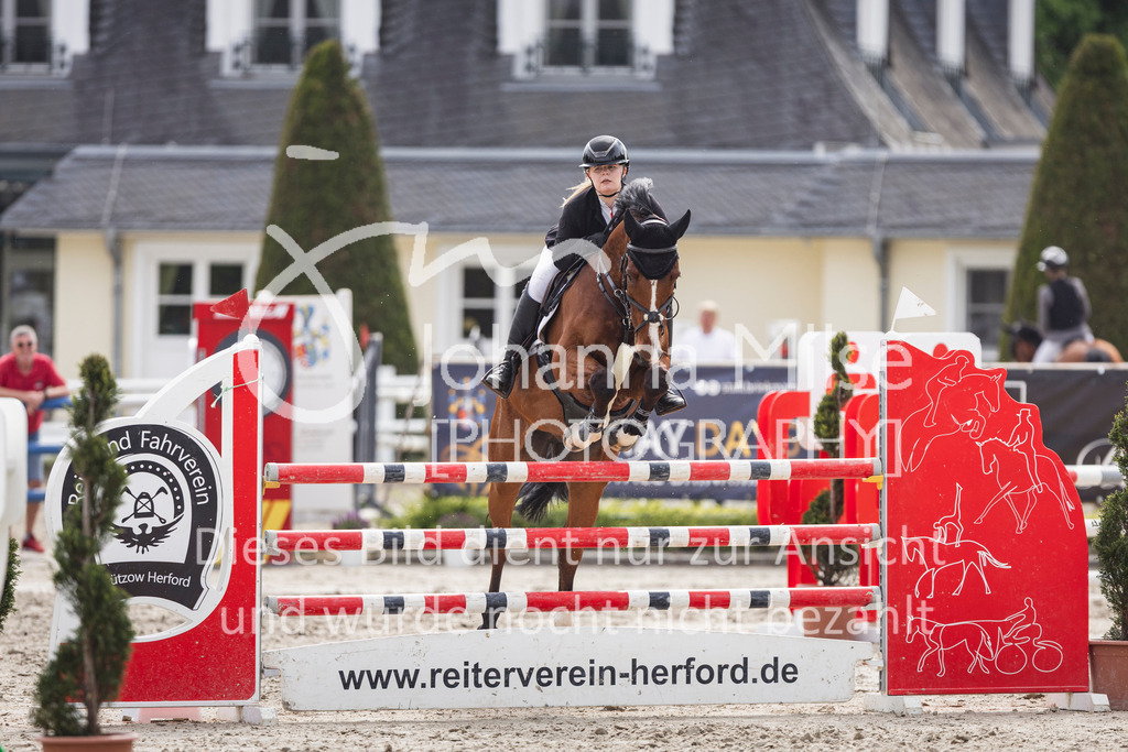260509_PfSpTa_5_L-Spr-592 | Deine schönsten Turniermomente als professionelle Fotos! Entdecke hochwertige Pferdesport-Fotografie im Online-Shop. Jetzt Fotos finden & bestellen!
