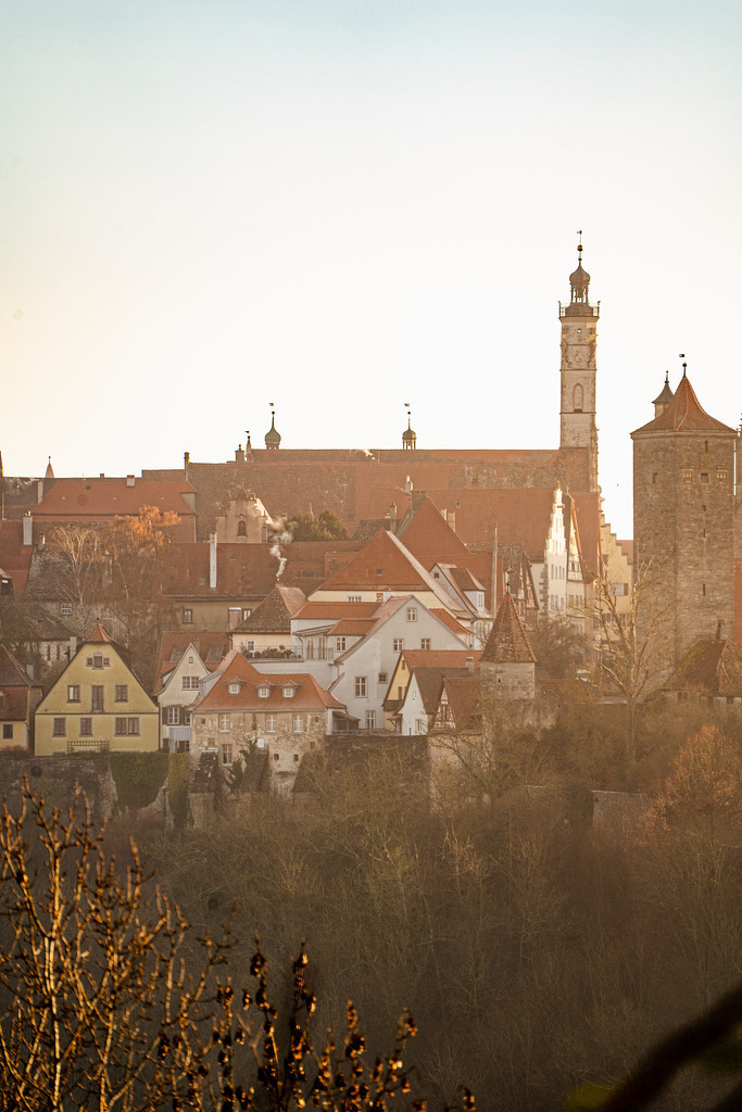 DSC02007 (1) | Rothenburg ob der Tauber. Nur hier gibt es Exklusive und passend zur Jahreszeit Ihr Wandbild, T-Shirt, Tasse und alles was das Rothenburg Herz begehrt. - Realisiert mit Pictrs.com