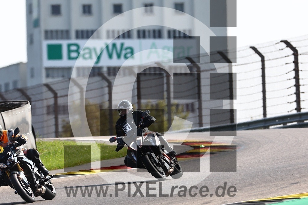 0081-20240823_05770 | Schöne Erinnerungen an spannende Momente - das festzuhalten ist unser Job. PIXELrace.de ist seit 2003 auf den Rennstrecken Europas unterwegs um die Action draußen beim Fahren und die wunderbare Stimmung imm Fahrerlager für euch einzufangen.