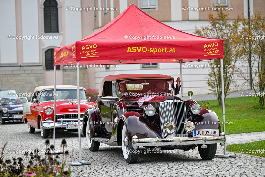 Frauen fuer Frauen_ Charity Oldtimerfahrt_ 04.10.2025-133 | 04.10.2025, Linz, AUT, Oldtimer Charity im Bild Frauen fuer Frauen Oldtimerfahrt, Teilnehmer©Harald Dostal / fodo.media