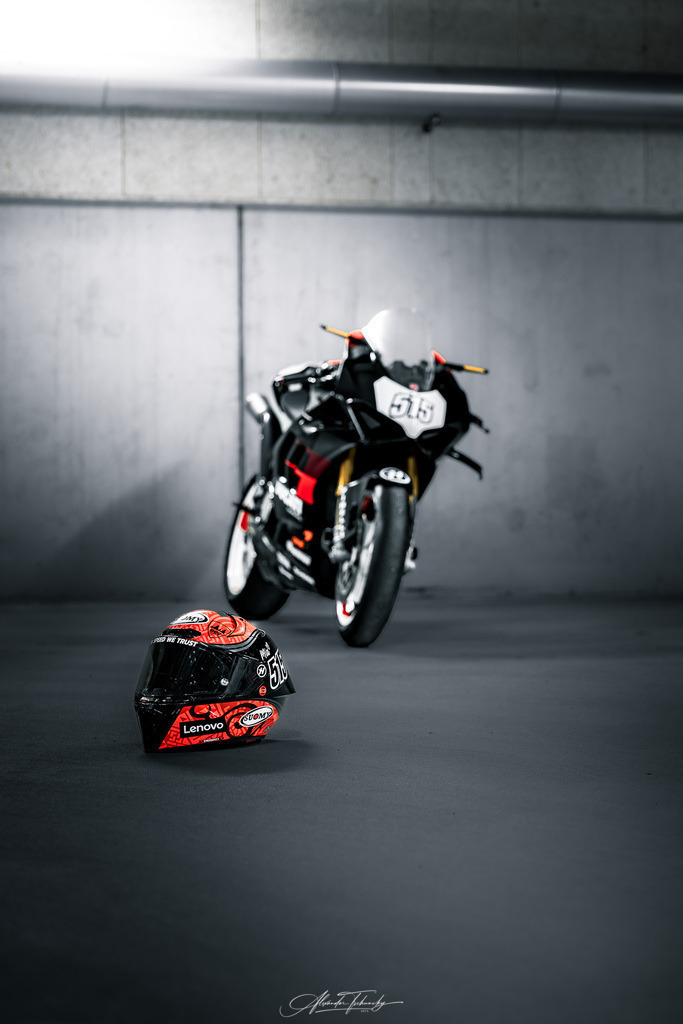 Ducati Panigale V4S | Entdecken Sie die faszinierende Welt von Alexander Tschuncky Arts: Kreative Fotografie, atemberaubende Automobilkunst und hochwertiger Bilderdruck. Lassen Sie sich inspirieren! - Realisiert mit Pictrs.com