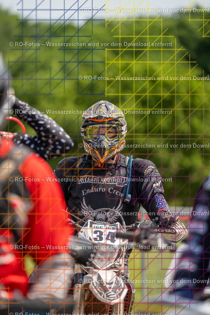 Wolfshausen 5 Lauf -62 | Sportfotografie von RO-Fotos: Motorsport, Motocross, Enduro, Laufveranstaltungen und Triathlon. Professionelle Fotos von Sportlern und Events. - Realisiert mit Pictrs.com