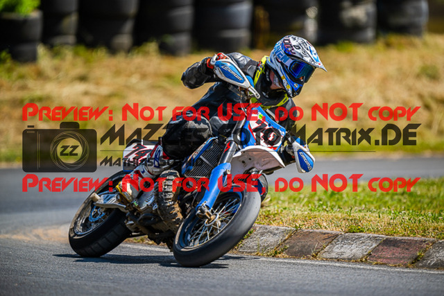 MaZZes_FotoMatrix_220529_8900 | Fotograf Mathias Schmid
Sportfotograf,
Eventfotograf,
Hochzeitsfotograf,
Portraitfotograf