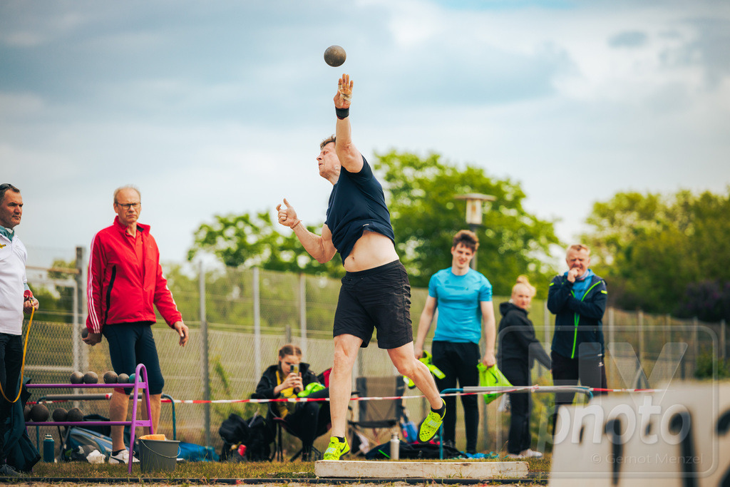 GM_20250510_Canon EOS R5_GMHY1316_sRGB | Werfertag 2025 Sportforum Hoyerswerda - Kugelstoßen - Realisiert mit Pictrs.com