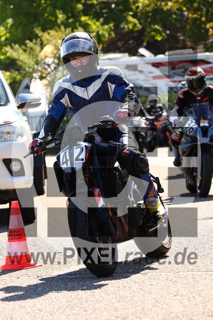 0042-20260902_01874 | Schöne Erinnerungen an spannende Momente - das festzuhalten ist unser Job. PIXELrace.de ist seit 2003 auf den Rennstrecken Europas unterwegs um die Action draußen beim Fahren und die wunderbare Stimmung imm Fahrerlager für euch einzufangen.