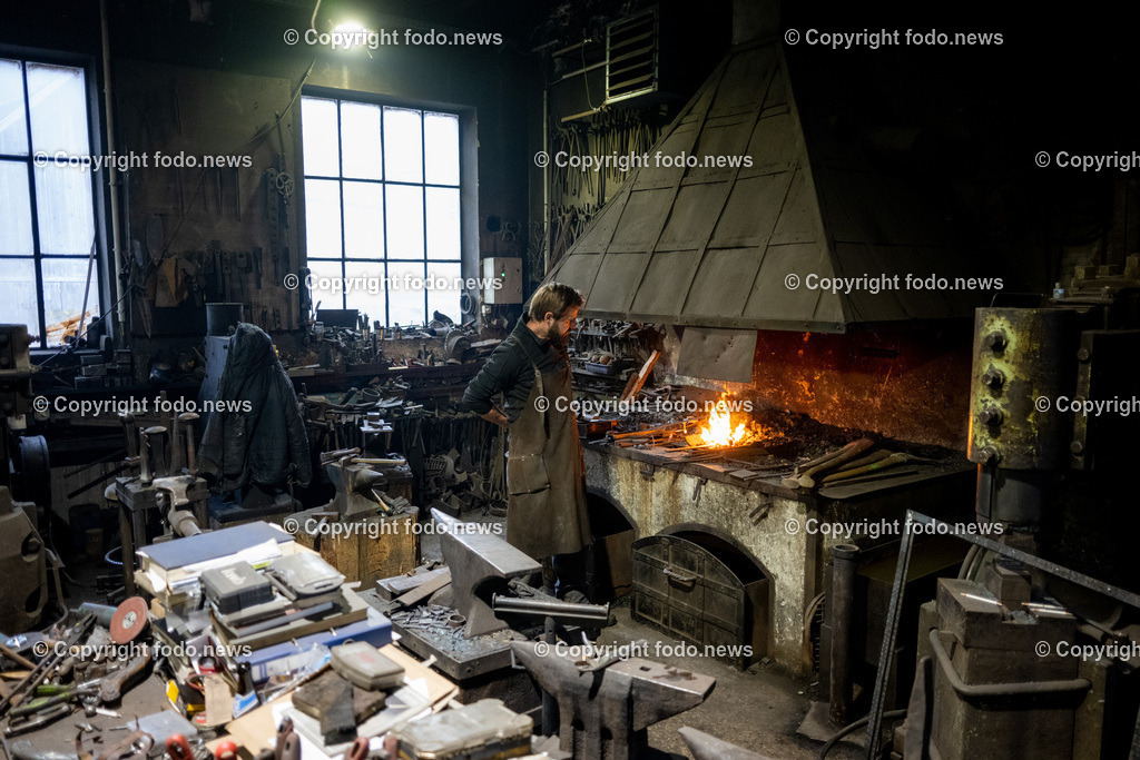 Molln_ Schmiede_ 02.12.2025-62 | 02.12.2025, MOLLN, AUT, Kunstschmiede Schmidberger im Bild Themenbild, Kunstschmiede, Georg Schmidberger