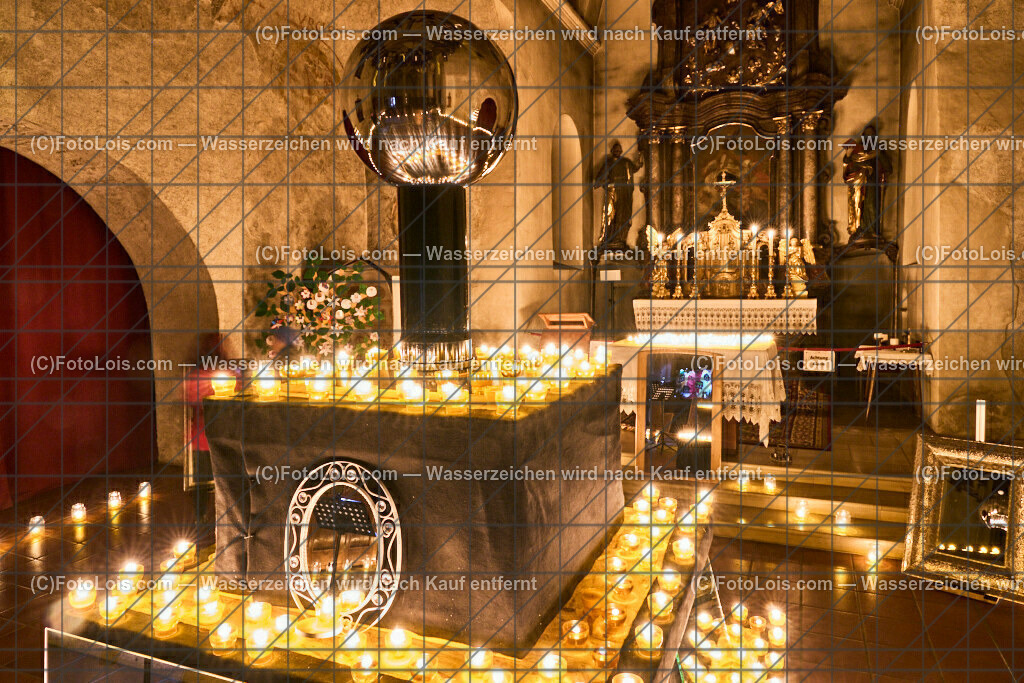ALP1367_NACHT der tausend LICHTER_Pfarrkirche Wieselburg | (C)FotoLois.com, Alois Spandl, NACHT der 1000 LICHTER in der Pfarrkirche Wieselburg, Di 31. Okt. 2023.