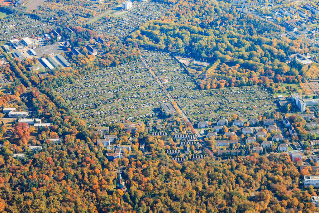 Luftbild: Kleingartenverein Hagsfelder Allee e.V. im Ortsteil Oststadt in Karlsruhe im Bundesland Baden-Württemberg in Deutschland. Foto: IMG_34983.jpg vom 31.10.2010 durch Werner Riehm/FLY-FOTO.deAuflösung des Originals: 4752 x 3168 pxKleingartenanlage Hagsfelder Allee e.V