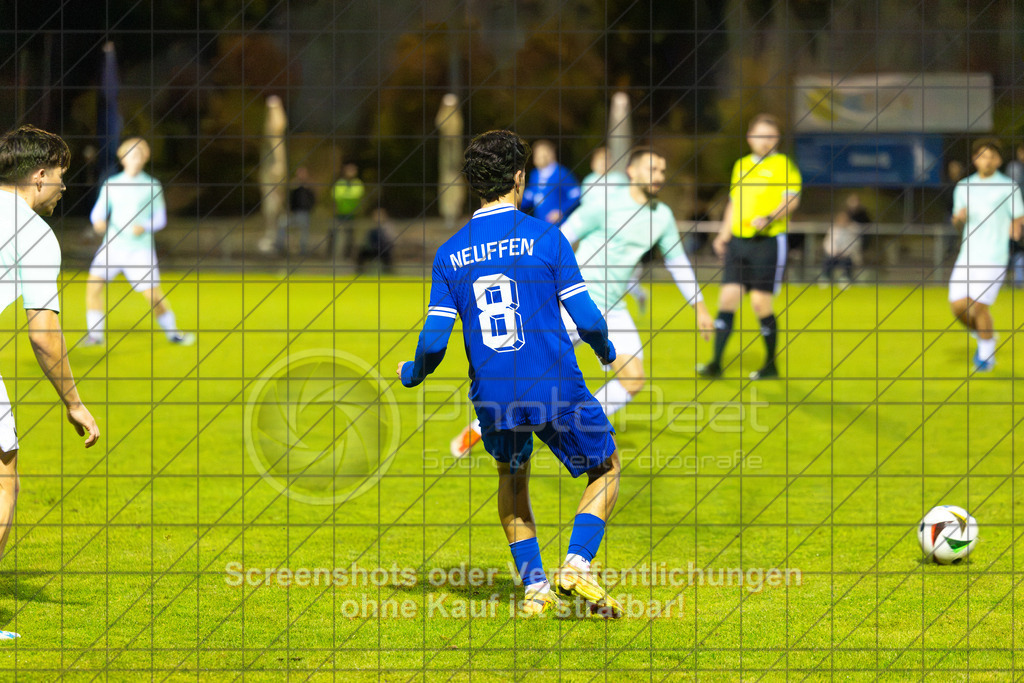 20261015_195025_0056_(c)_by_PhotoPeet | #,TSG Salach (türkis) vs. VfB Neuffen (blau), Fußball, Bezirksliga - Bezirk Neckar/Fils, 08. Spieltag, Saison 2026/2027, Rasensportplatz, Staufenecker Straße, 73084 Salach, 15.10.2026 - 19:30 Uhr,Foto: PhotoPeet / Sport- &amp; Eventfotografie / Peter Harich