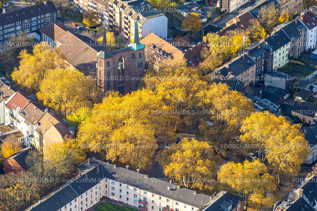 Gelsenkirchen251103074-2 | Luftbild, kath. Kirche St.Antonius und Schillerplatz mit herbstlichen Bäumen, Feldmark, Gelsenkirchen, Ruhrgebiet, Nordrhein-Westfalen, Deutschland