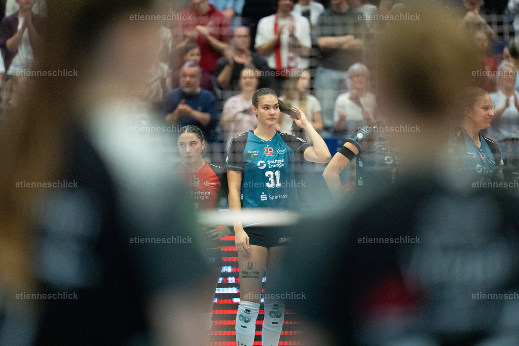 Dresdner SC - Binder Blaubären TSV Flacht, DEKRA 1. Bundesliga Frauen, Volleyball | Im Bild: Florentine Rosemann (31, Dresdner SC)24.10.2026, Dresdner SC -  Binder Blaubären TSV Flacht, DEKRA 1. Bundesliga Frauen, Volleyball, Deutschland, Dresden, Cyberport Arena