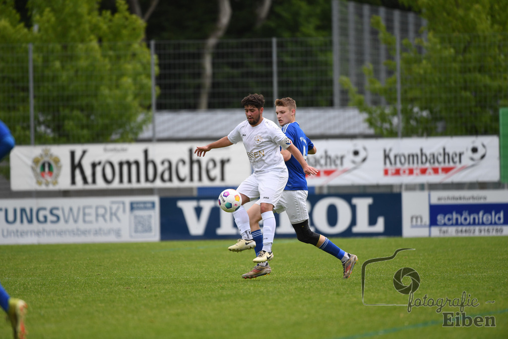 1. FC Nordenham-SV GOTANO | Kreispokal Finale Jade-Weser-Hunte 1. Mannschaften; 1.FC Nordenham (weiß)-SV GOTANO (blau) am 15.06.2025 in Rastede (Sportanlage Köttersweg), Photo: Philip Eiben 2025 - Realisiert mit Pictrs.com