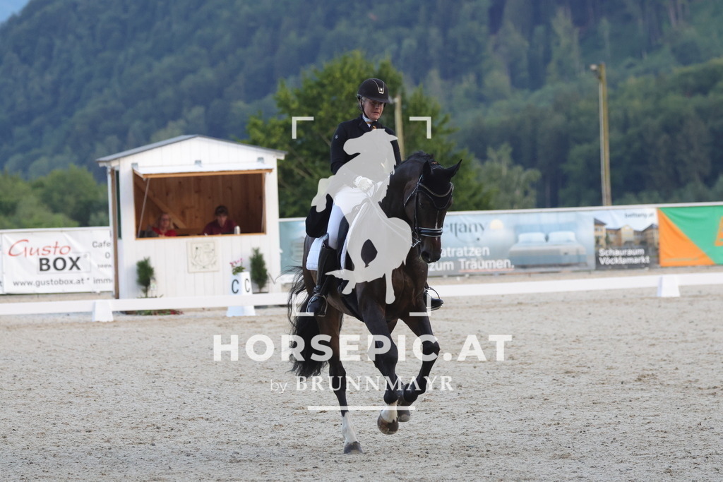 0P6A3813 | Willkommen bei Brunnmayr - Design & Fotografie – Ihrem Spezialisten für Reitturniere und Pferdeveranstaltungen in Oberösterreich, Salzburg und Bayern! Seit über 17 Jahren sind wir leidenschaftlich dabei.