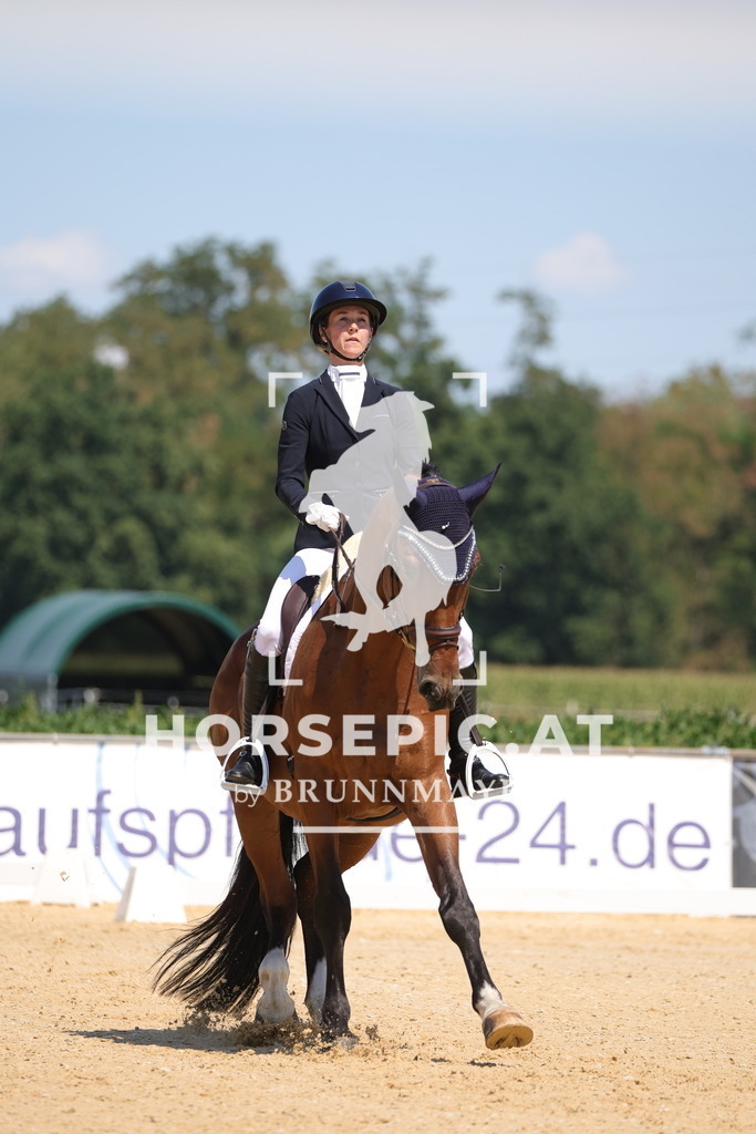 0P6A0459 | Willkommen bei Brunnmayr - Design & Fotografie – Ihrem Spezialisten für Reitturniere und Pferdeveranstaltungen in Oberösterreich, Salzburg und Bayern! Seit über 17 Jahren sind wir leidenschaftlich dabei.