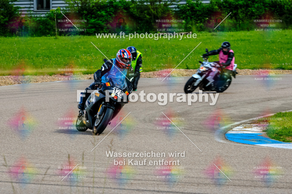 MotoTeam-9174 | Hier findet Ihr Bilder von Touristenfahrten auf der Nürburgring Nordschleife oder von anderen Veranstaltungen die ich besucht habe. Viel Spass beim Durch Schauen 