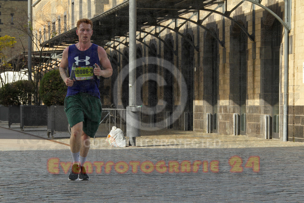 250920_1542_EV4_9479 | Sportfotografie im Rhein-Sieg Kreis, Köln, Bonn, NRW, Rheinland Pfalz, Hessen, etc. Unser Tätigkeitsfeld umfasst den Laufsport vom Volkslauf über den Marathon, Duathlon, Triathon bis zum Ultralauf wie Kölnpfad Ultra oder Schindertrail.