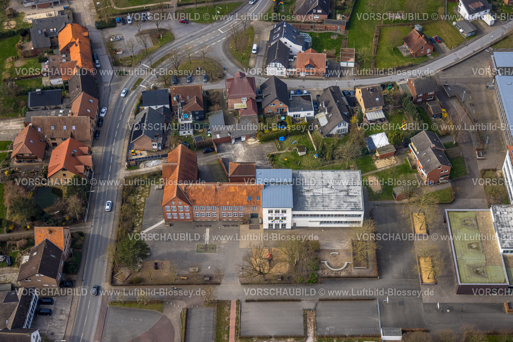 Lippetal240307236 | Luftbild, St.-Ida-Schule kath. Grundschule, Lippetal, Herzfeld, Nordrhein-Westfalen, Deutschland