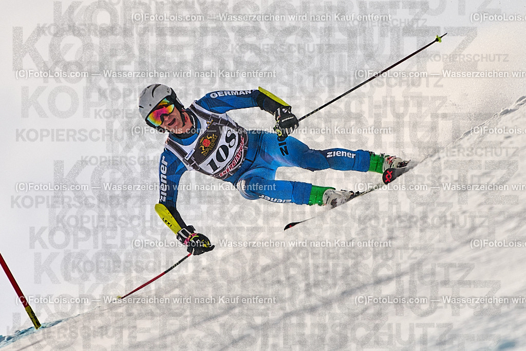 _ALP2205_MASTERS-WM_Reiteralm_A-GS_Mirus Kai | FISWORLD CHAMPIONSHIPSMASTERS ALPINE SKIING, 23. – 28. MÄRZ 2026 - REITERALM | STMK | AUT.   Veranstaltet vom Masters-Referat des Deutschen Skiverbandes (DSV). Durchführende Organisation: WSV Pichl-Reiteralm, unterstütutzt von den Bergbahnen REITERALM bei Schladming und SKI AUSTRIA.                            Disziplinen:  Super-G, GiantSlalom, Slalom.                                                 Kategorien:  A (Herrn 30-59 Jahre), B (Herrn ab 60 Jahre), C (Damen 30-59 Jahre), D (Damen ab 60 Jahre).                Rennstrecken:   Gasselhöhe und Muldenliftpiste auf der Reiteralm.
