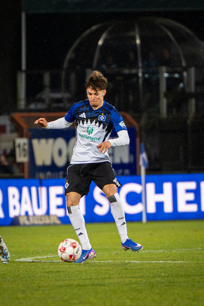 Fußball I Herren I Saison 2025-2026 I Regionalliga Nord I 24. Spieltag I SV Meppen - Hamburger SV II I 1730 | Otto Stange (19, Hamburger Sport Verein II) - Realisiert mit Pictrs.com