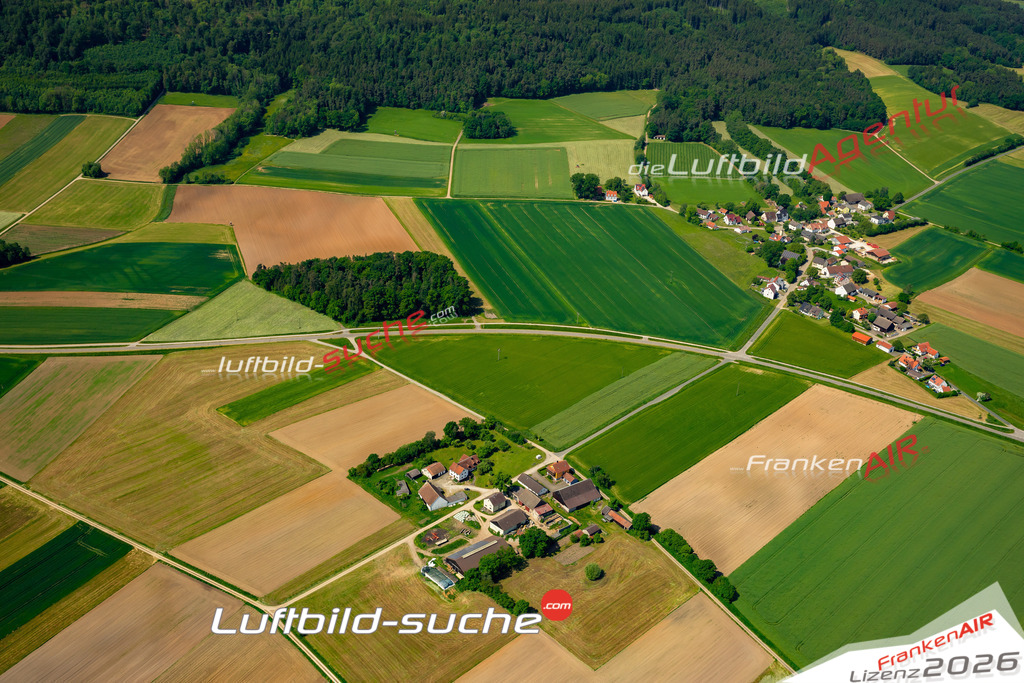 Das Luftbild zeigt Holzi Hilpoltstein - Die Luftaufnahme wurde 2023 vom UL-Flugzeug aus erstellt ( keine Drohne ) - Hochauflösende Luftaufnahme - Für grossformatige Ausdrucke geeignet. Die Geschenkidee !Mit Lizenz und Bildrechte bestellbar