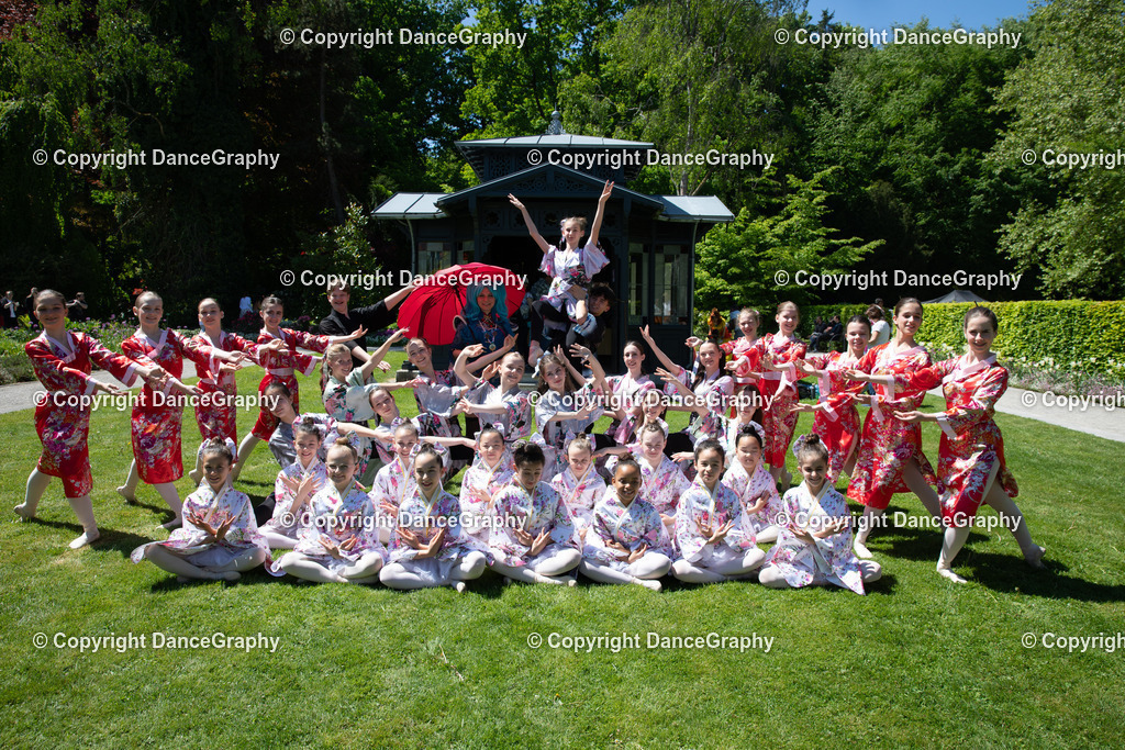 GPHY3828 | DanceGraphy - Realisiert mit Pictrs.com