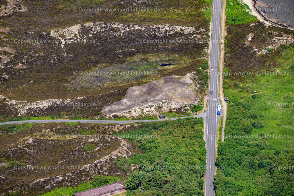Sylt_List_Lister_Strasse_ELS_5589130625 | KAMPEN (SYLT) 13.06.2025 Straßenführung " Lister Straße " Abzweig Jugendseeheim Sylt in Kampen (Sylt) im Bundesland Schleswig-Holstein, Deutschland. // Street layout " Lister Strasse " junction Jugendseeheim Sylt in Kampen (Sylt) in the federal state of Schleswig-Holstein, Germany. Foto: Martin Elsen