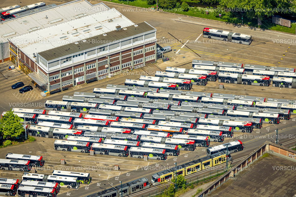 Duesseldorf240501527 | Luftbild, Rheinbahn Betriebshof Benrath, Busse Ansammlung, Formen und Farben, Benrath, Düsseldorf, Rheinland, Nordrhein-Westfalen, Deutschland