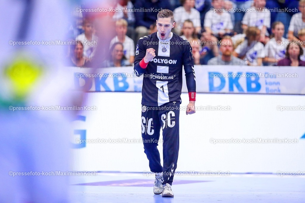 Gum15052501036 | 15.05.2025, Handball, HBL, VfL Gummersbach - SC Magdeburg, Schwalbe-Arena: Torwart Dominik Kuzmanovic (GUM #1) jubelnd 