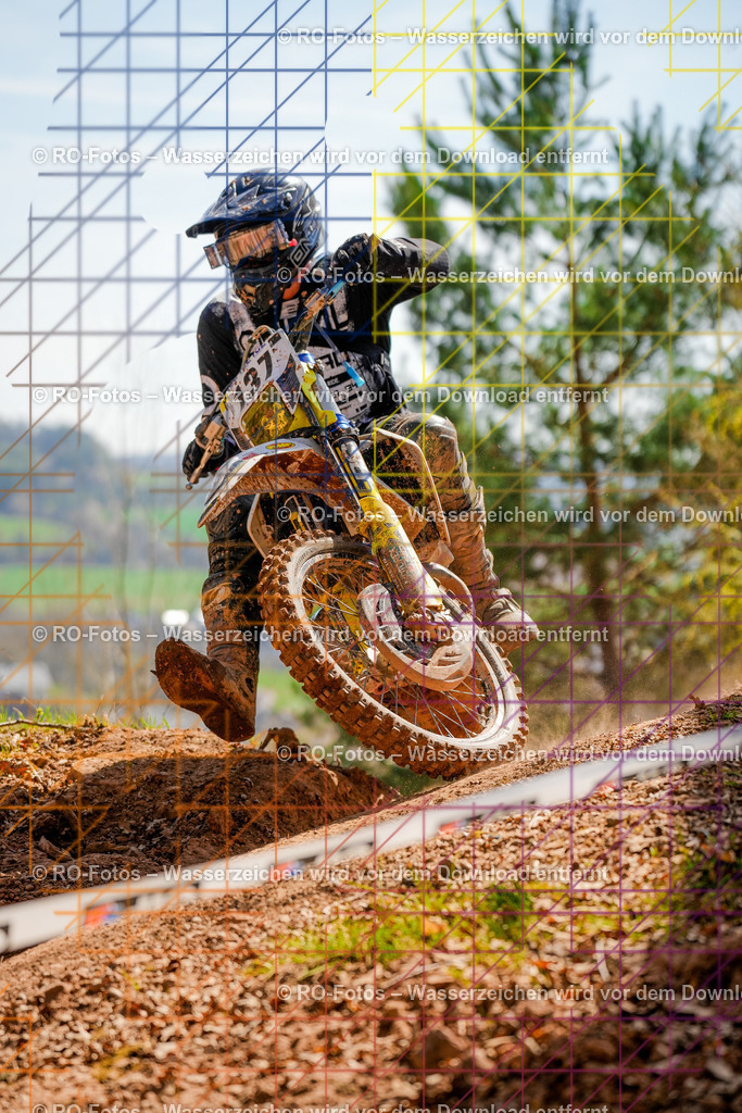 2 Lauf Mernes-890 | Sportfotografie von RO-Fotos: Motorsport, Motocross, Enduro, Laufveranstaltungen und Triathlon. Professionelle Fotos von Sportlern und Events. - Realisiert mit Pictrs.com